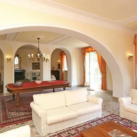 Monteriggioni Villa